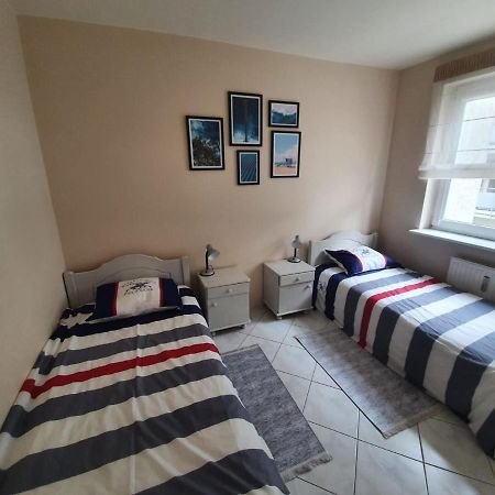Apartament Koala Kolobrzeg, 50 M Do Plazy, Garaz-Po Wczesniejszej Rezerwacji U Wlascicieli, Wifi, Mile Widziane Czworonogi Екстериор снимка