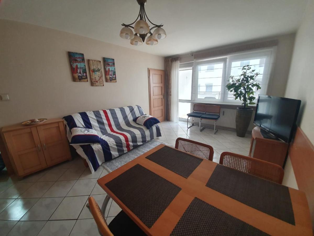 Apartament Koala Kolobrzeg, 50 M Do Plazy, Garaz-Po Wczesniejszej Rezerwacji U Wlascicieli, Wifi, Mile Widziane Czworonogi Екстериор снимка