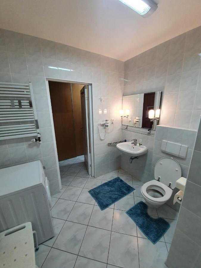 Apartament Koala Kolobrzeg, 50 M Do Plazy, Garaz-Po Wczesniejszej Rezerwacji U Wlascicieli, Wifi, Mile Widziane Czworonogi Екстериор снимка