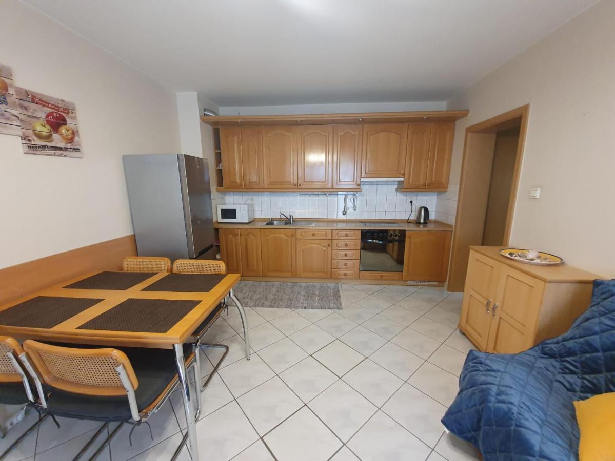 Apartament Koala Kolobrzeg, 50 M Do Plazy, Garaz-Po Wczesniejszej Rezerwacji U Wlascicieli, Wifi, Mile Widziane Czworonogi Екстериор снимка