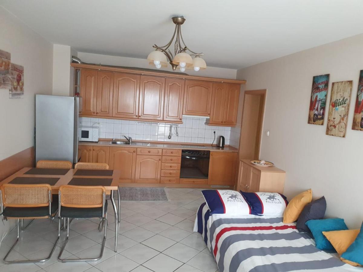 Apartament Koala Kolobrzeg, 50 M Do Plazy, Garaz-Po Wczesniejszej Rezerwacji U Wlascicieli, Wifi, Mile Widziane Czworonogi Екстериор снимка